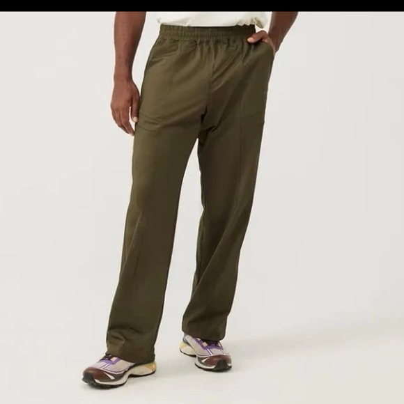 NWT Outdoor Voices Scrimmage pants Size S Forrest - Picture 1 of 5